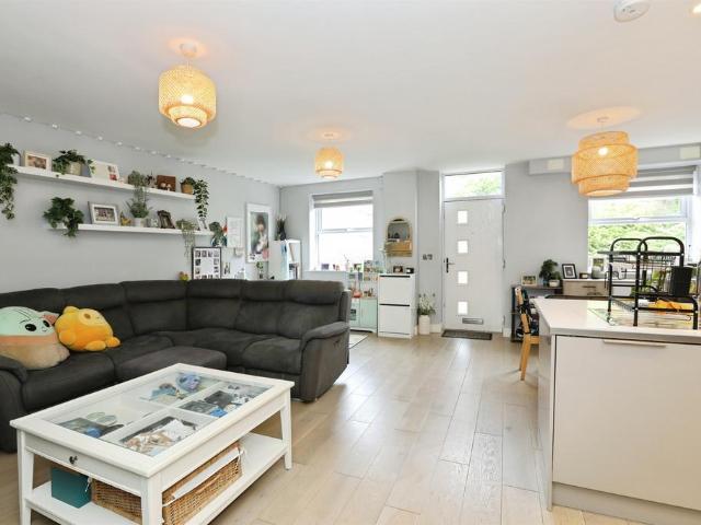 Flat for sale in Blackwell, Perryfields