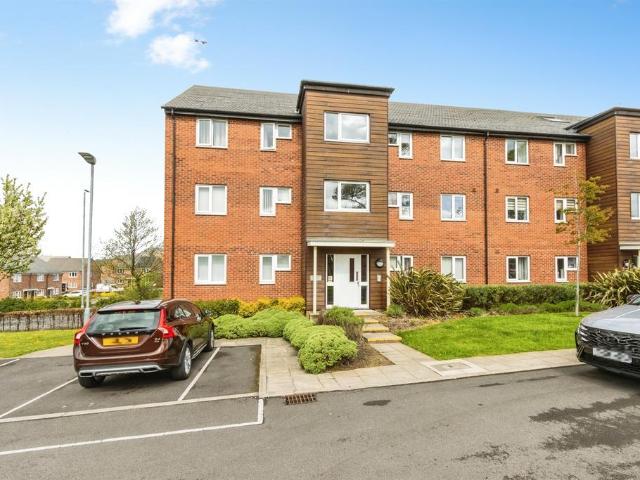 Flat for sale in Killingbeck, West Yorkshire