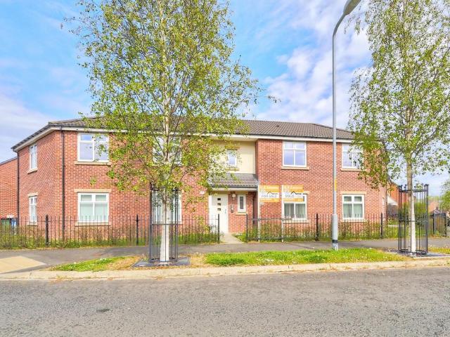 Flat for sale in Queensgate, Stockton-on-tees
