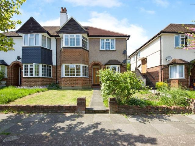 Flat for sale in North Finchley, Isle Of Man