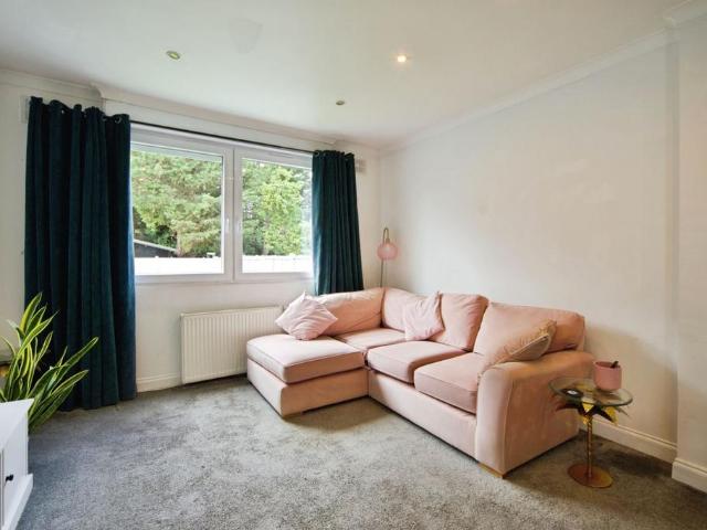 Flat for sale in London Borough of Barnet, Greater London