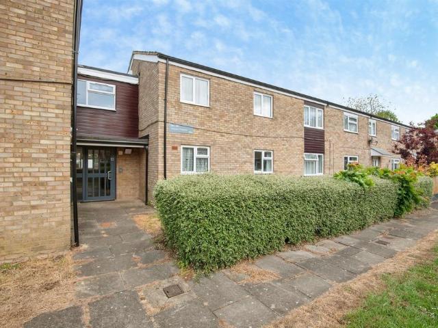 Flat for sale in Symonds Green, Shephall