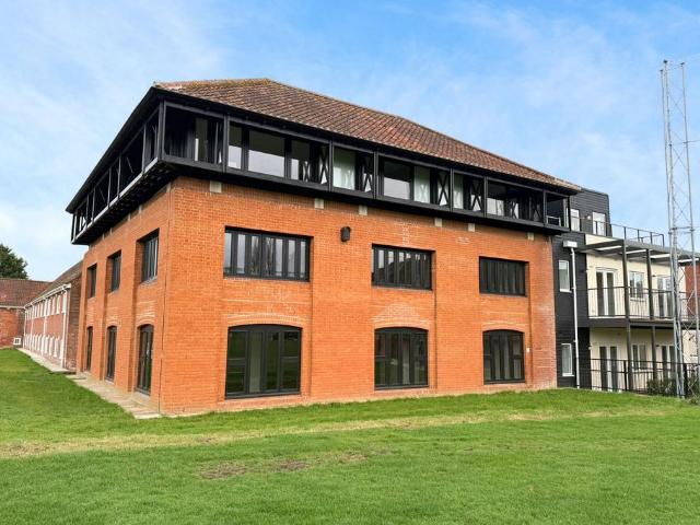 Flat for sale in Chelmondiston, Suffolk