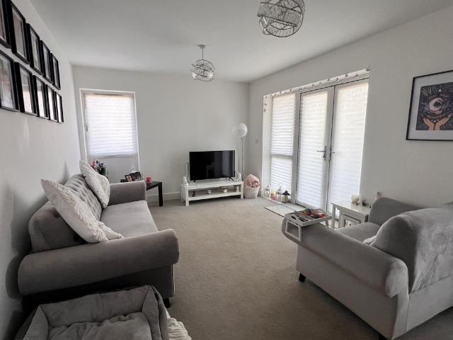 Flat for sale in West Leigh, Spring Vale