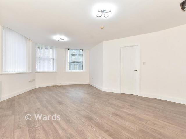 Flat for sale in Folkestone