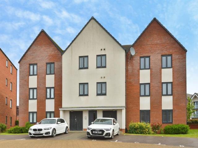 Flat for sale in Old Wolverton, Milton Keynes