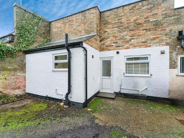 Flat for sale in Barway, Cambridgeshire