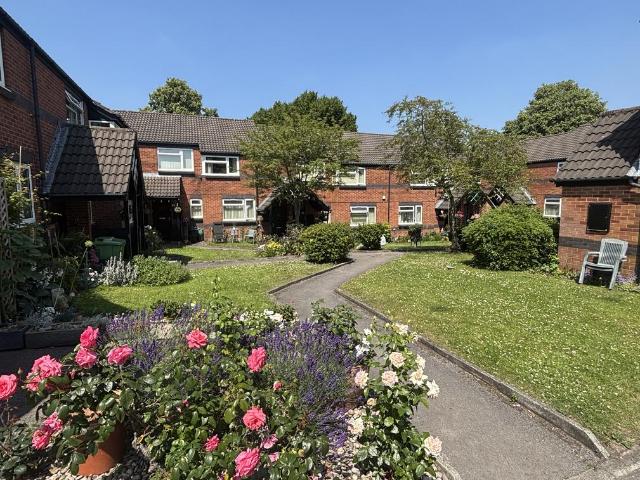 Flat for sale in Hazel Grove, Greater Manchester