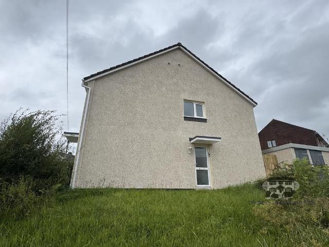 Flat for sale in Cwmdare, Wales