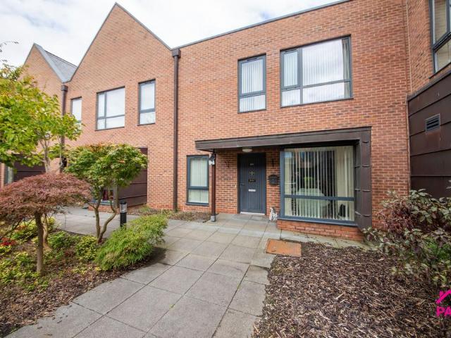 Flat for sale in Earlestown, St Helens
