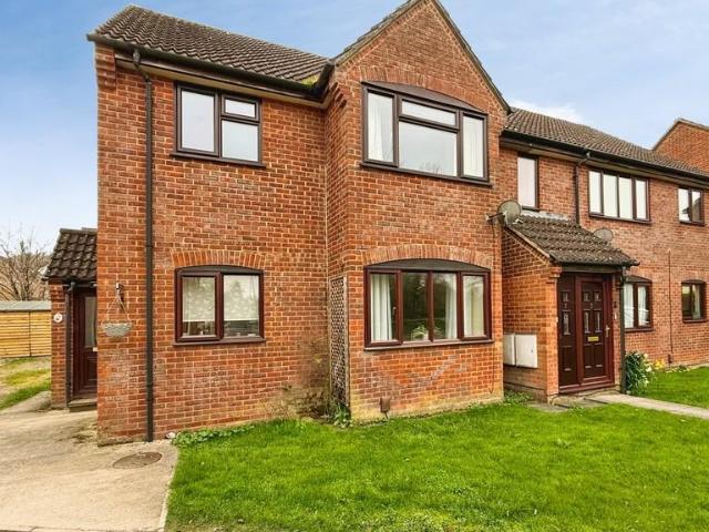 Flat for sale in Warminster, Wiltshire