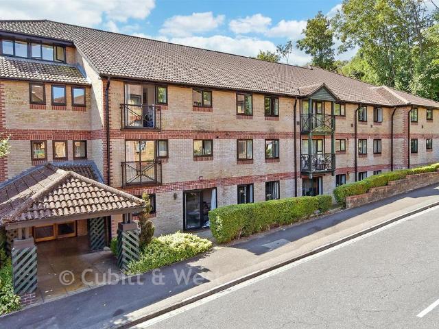 Flat for sale in Brighton & Hove