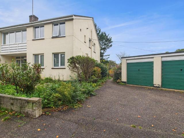 Flat for sale in Budlake, Devon
