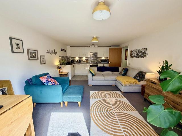 Flat for sale in Margate, Thanet