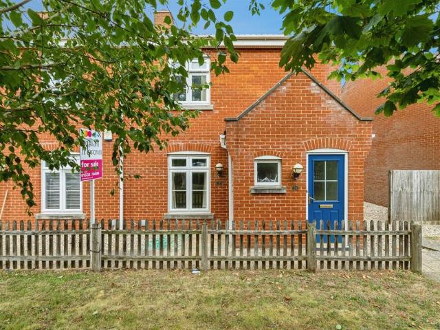 Flat for sale in East Bank, Norfolk