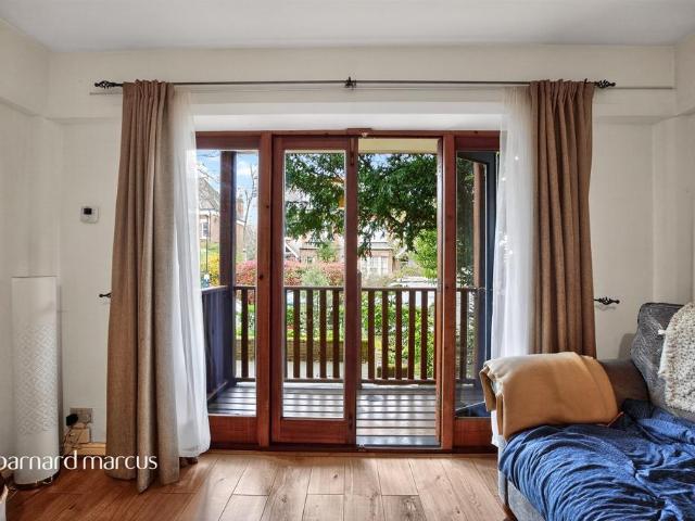 Flat for sale in Shepherd's Hill, Crouch End