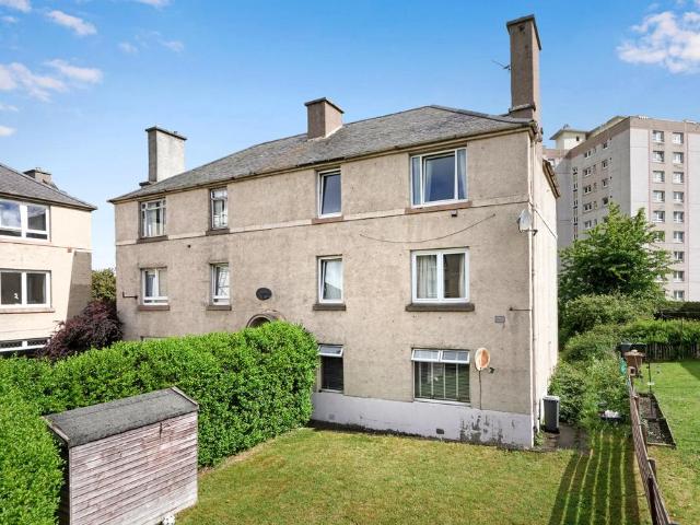Flat for sale in Moat, Slateford