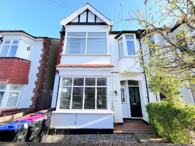 Flat for sale in Alton Barnes, Isle Of Man