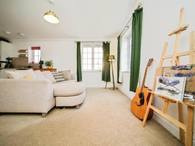 Flat for sale in Needham Market, Mid Suffolk