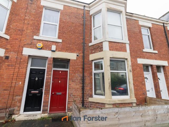 Flat for sale in Heaton, Tyne And Wear