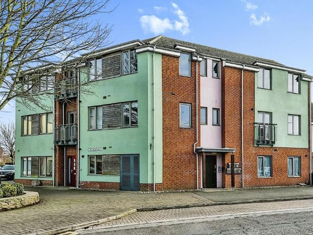 Flat for sale in South Lynn, Brookville
