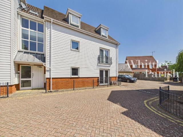 Flat for sale in Diss, Burgh St Peter