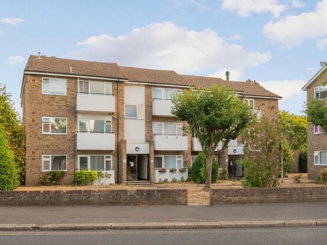 Flat for sale in West End, Elmbridge