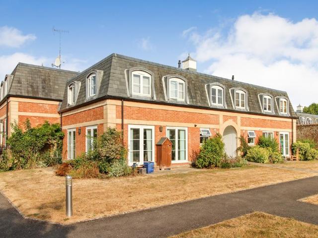 Flat for sale in Forge Wood, Glynde