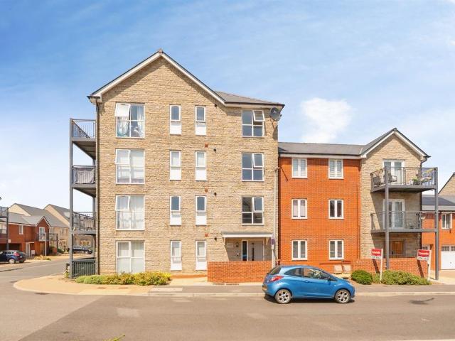 Flat for sale in Emersons Green, South Gloucestershire