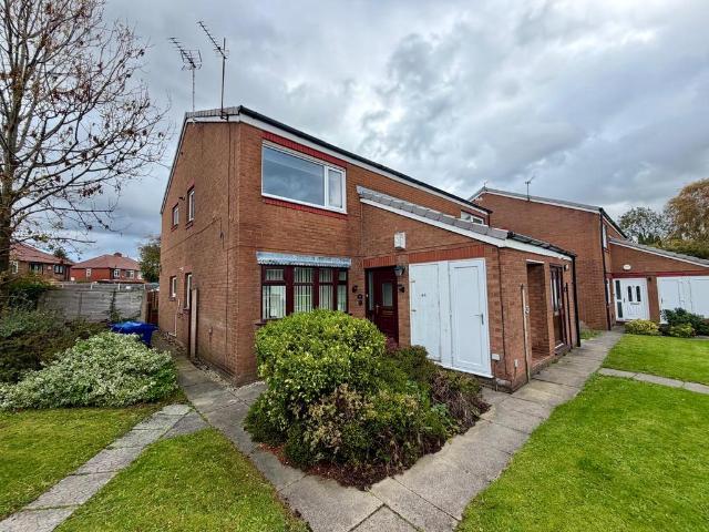 Flat for sale in Denton, Tameside