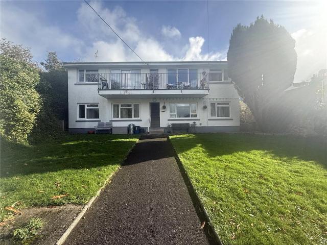 Flat for sale in Tenby, Wales