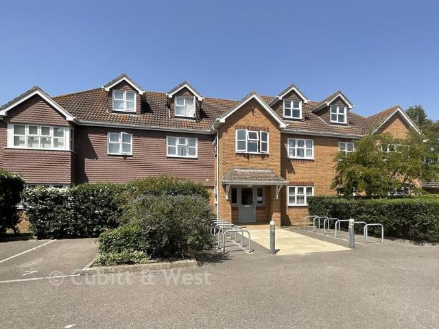 Flat for sale in Spring Vale, Hampshire