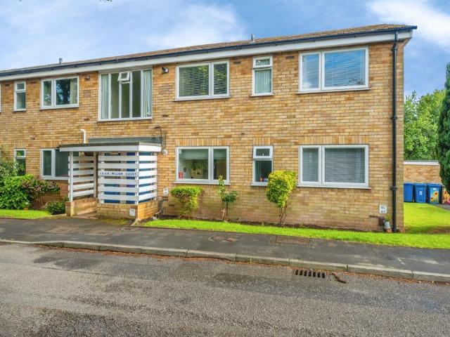 Flat for sale in Lichfield, Boley Park