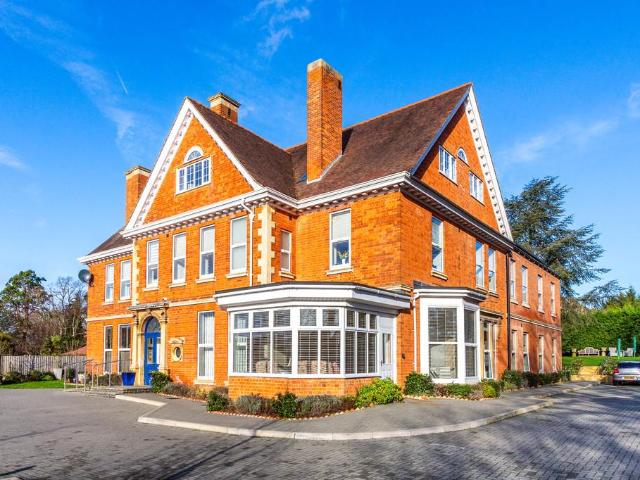 Flat for sale in Rushden