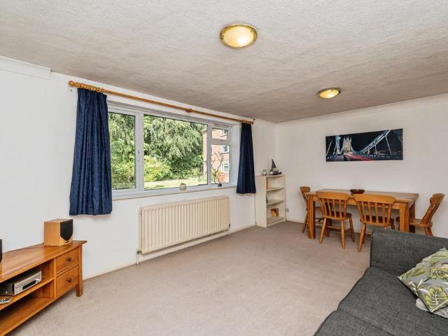 Flat for sale in Row Town, Surrey