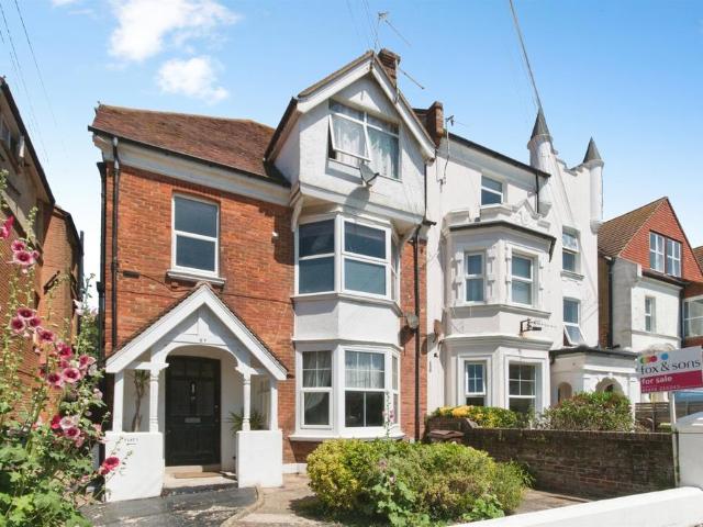 Flat for sale in Central, Heathlands