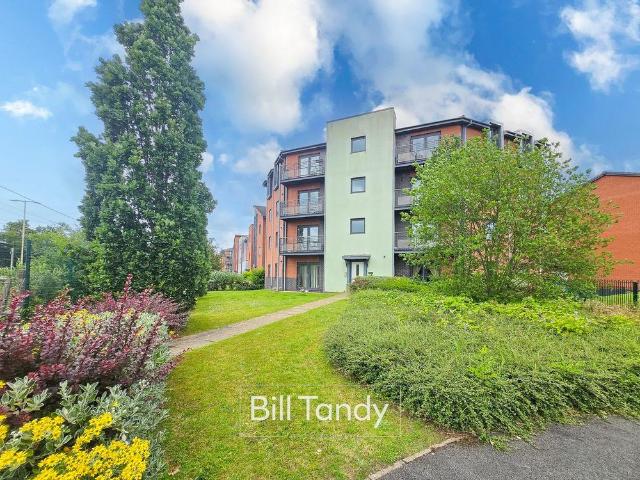 Flat for sale in Lichfield, Boley Park