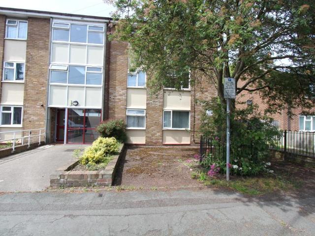 Flat for sale in Wrexham, Wales