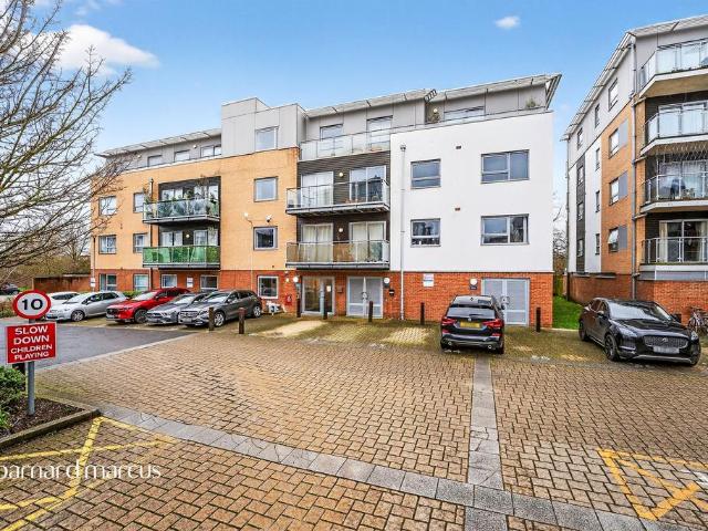 Flat for sale in London Borough of Merton, Greater London