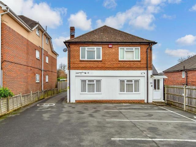 Flat for sale in Spring Vale, Hampshire