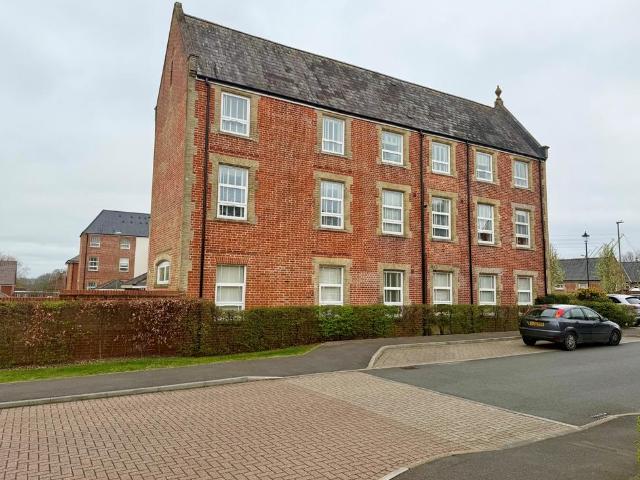 Flat for sale in Helford, Hampshire