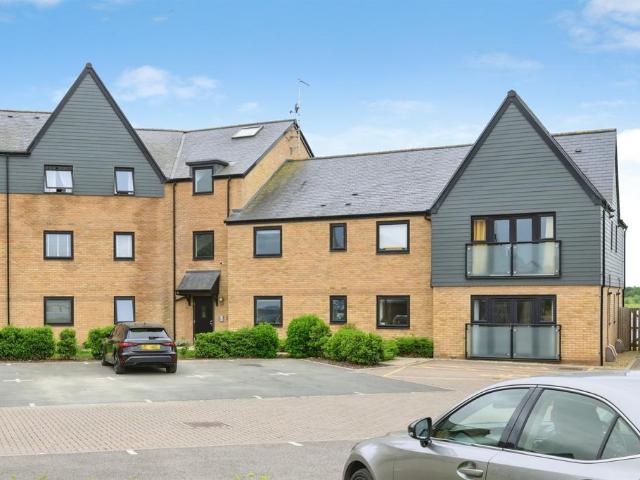 Flat for sale in Hampton Gardens, Peterborough