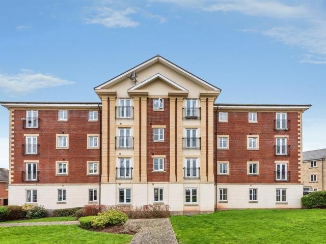 Flat for sale in Ash Brake, Abbey Mead
