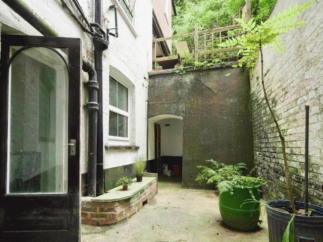 Flat for sale in West Marina, Guestling Green