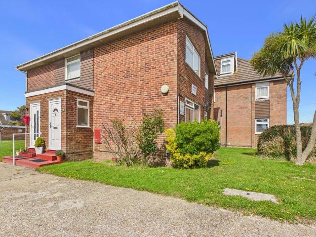 Flat for sale in Fishersgate, West Sussex
