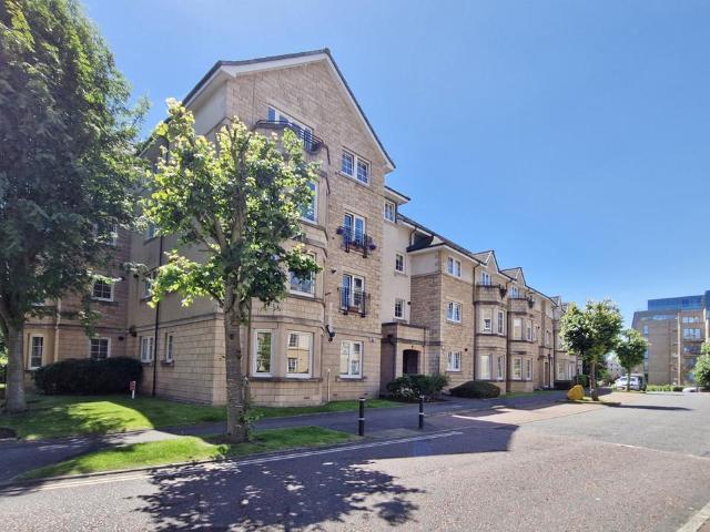 Flat for sale in Canonmills, Scotland