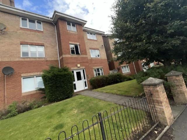 Flat for sale in Shettleston, Scotland