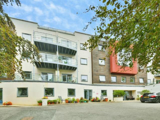 Flat for sale in Plympton Central, Mount Wise