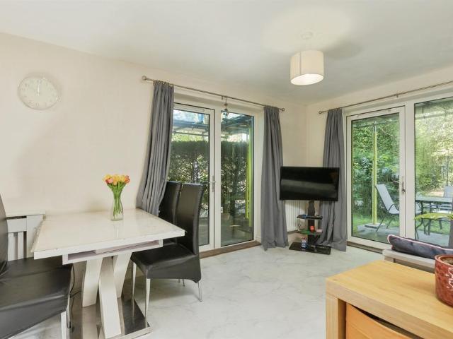 Flat for sale in St James, Sandown Park