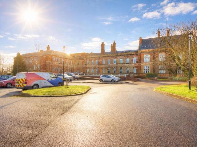 Flat for rent in Haddon, East Midlands
